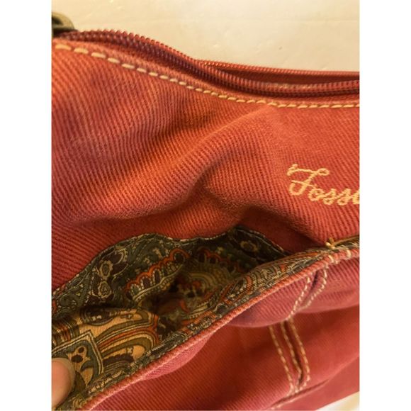 Fossil Burgundy cotton 11x7” zipper snap - Picture 8 of 8